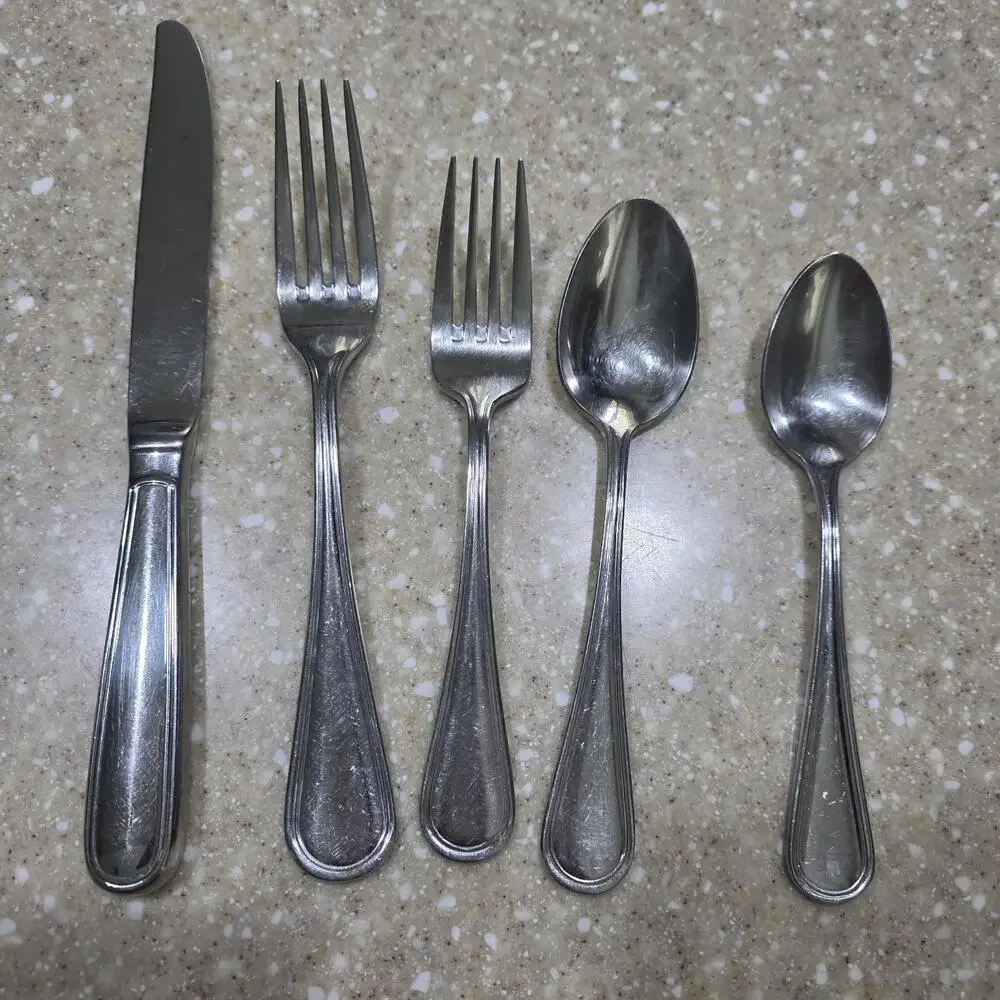 Reed & Barton 18/10 Stainless 5 Piece Flatware